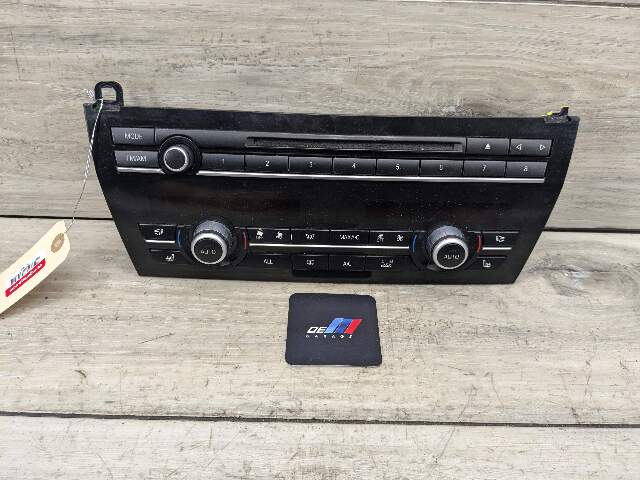 NOTE OEM BMW F01 F02 740 750 AC Switch Heater Climate Control Radio Media Button