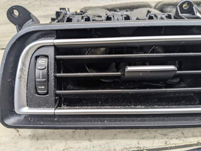 09-15 OEM BMW F01 F02 740 750 760 ALPINA B7 Dash Center Air Vent Grille Black