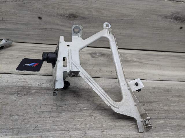 09-15 OEM BMW F01 F02 740 750 Front Right Passenger Fender Bracket Holder SET