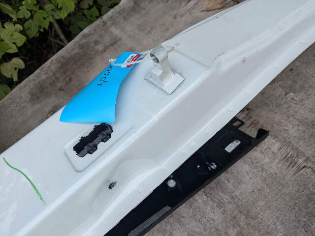 19-23 OEM BMW G05 X5 Left Driver Side B Pillar Door Body Cut Structure