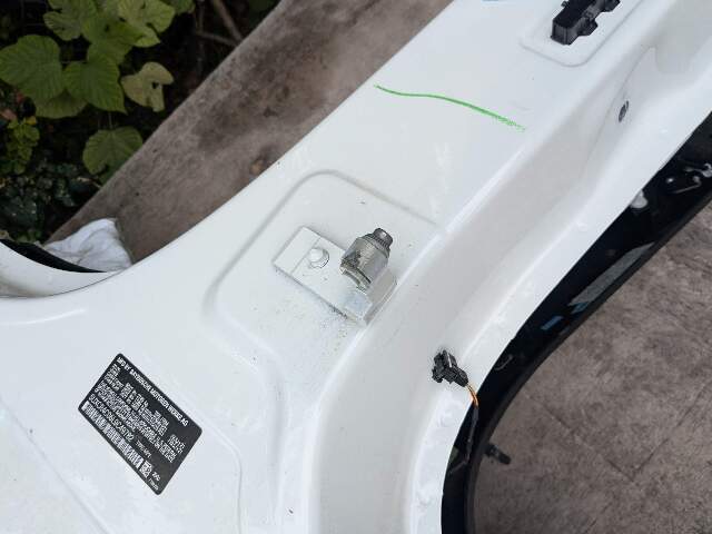 19-23 OEM BMW G05 X5 Left Driver Side B Pillar Door Body Cut Structure