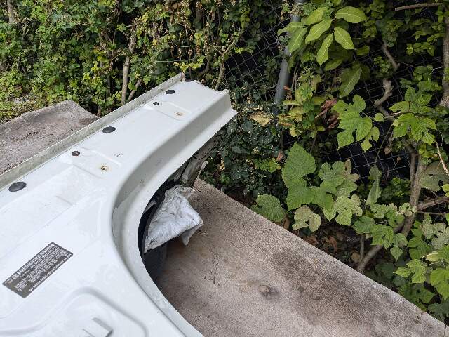 19-23 OEM BMW G05 X5 Left Driver Side B Pillar Door Body Cut Structure