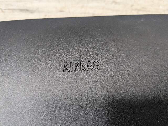 18-24 OEM BMW G01 G02 F97 F98 X3 X4 Front Right Passenger Side Knee Airbag