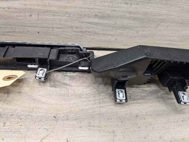 OEM BMW G01 G02 F97 F98 X3 X4 X3M X4M Front Right Passenger Air Vent Grille