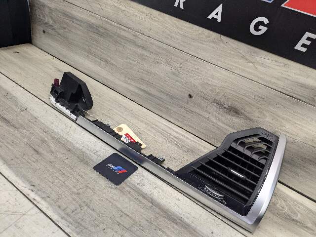 OEM BMW G01 G02 F97 F98 X3 X4 X3M X4M Front Right Passenger Air Vent Grille
