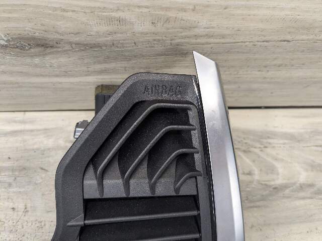OEM BMW G01 G02 F97 F98 X3 X4 X3M X4M Front Right Passenger Air Vent Grille