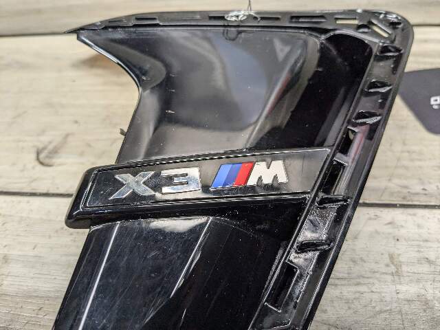 20-24 OEM BMW F97 X3M Right Passenger Side Fender Air Duct Vent Trim Molding