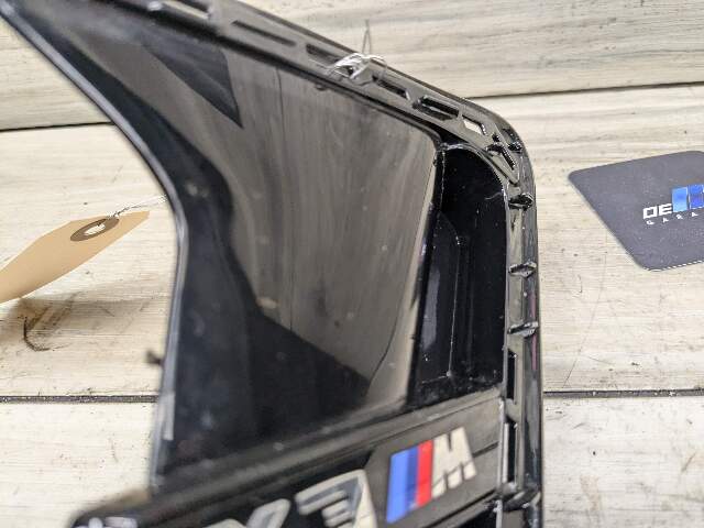 20-24 OEM BMW F97 X3M Right Passenger Side Fender Air Duct Vent Trim Molding