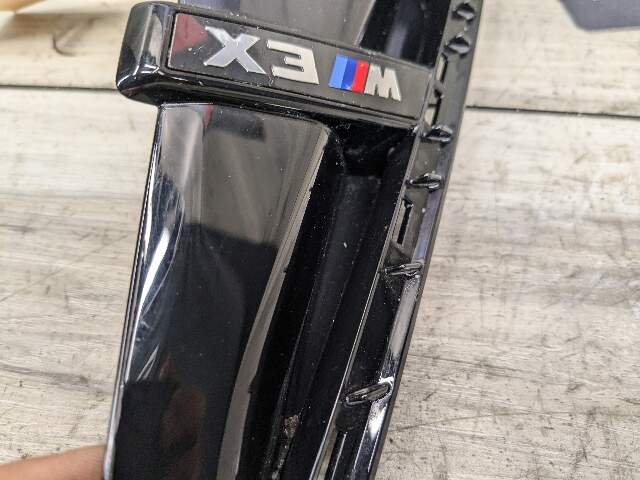 20-24 OEM BMW F97 X3M Right Passenger Side Fender Air Duct Vent Trim Molding