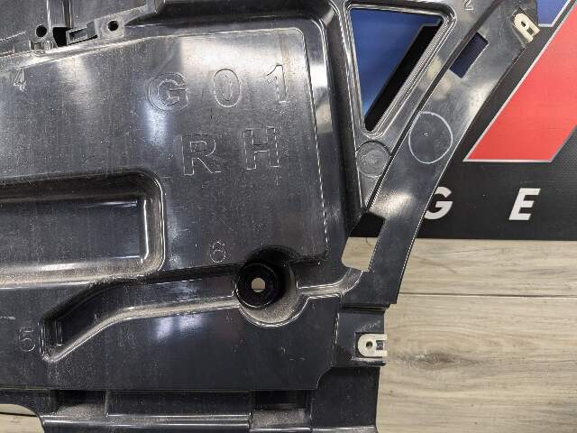 18-21 OEM BMW G01 F97 X3 REAR Right Side Bumper Bracket Support Guid Mount