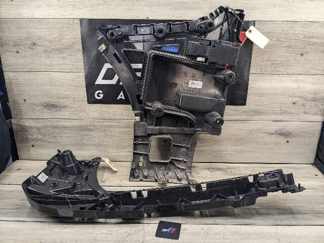 18-21 OEM BMW G01 F97 X3 REAR Right Side Bumper Bracket Support Guid Mount