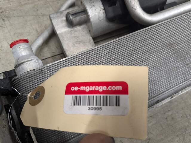 16-21 OEM BMW F22 F30 F32 F36 AC Air Conditioning Compact Condenser with Dryer