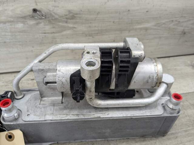 16-21 OEM BMW F22 F30 F32 F36 AC Air Conditioning Compact Condenser with Dryer