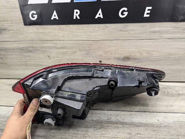 19-23 OEM BMW F95 G05 X5 X5M Left Driver Side Outer Tail Light Brake Stop Lamp