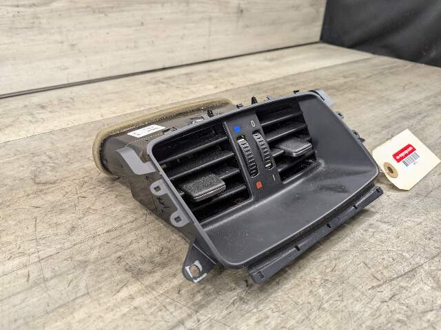 07-13 OEM BMW E92 328 335 Coupe Interior Central Console Rear Vent