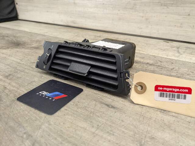 06-13 OEM BMW E90 E92 E93 335 328 M3 Left Driver Side Dashboard Air Vent