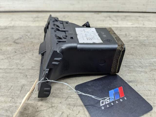 06-13 OEM BMW E90 E92 E93 335 328 M3 Left Driver Side Dashboard Air Vent