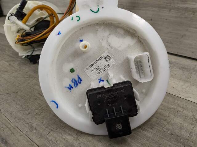 OEM BMW X3M X4M F97 F98 Engine Gas Tank Fuel Pump Sending Unit Assembly