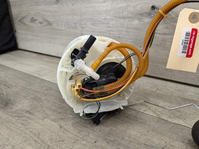 OEM BMW X3M X4M F97 F98 Engine Gas Tank Fuel Pump Sending Unit Assembly