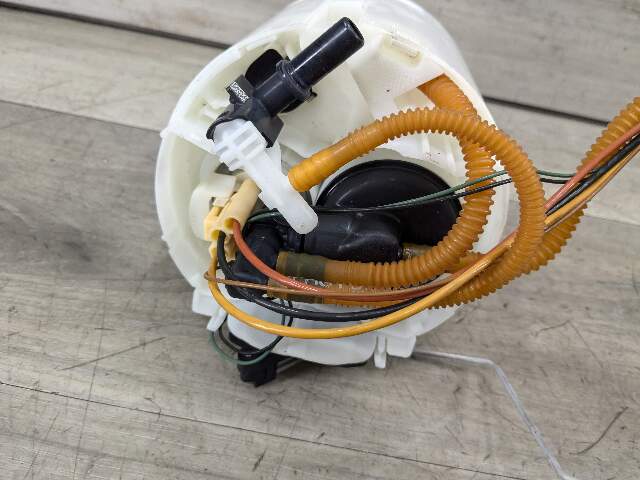 OEM BMW X3M X4M F97 F98 Engine Gas Tank Fuel Pump Sending Unit Assembly
