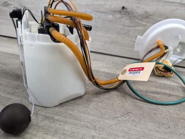 OEM BMW X3M X4M F97 F98 Engine Gas Tank Fuel Pump Sending Unit Assembly