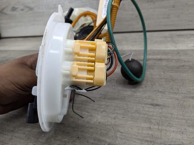 OEM BMW X3M X4M F97 F98 Engine Gas Tank Fuel Pump Sending Unit Assembly