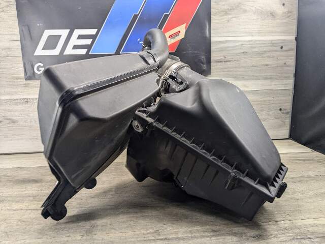 OEM BMW G05 G12 G30 540 740 Air Box Filter Cleaner Intake Resonator Muffler B58