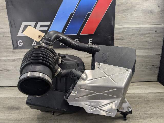 OEM BMW G05 G12 G30 540 740 Air Box Filter Cleaner Intake Resonator Muffler B58