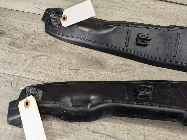 19-24 OEM BMW G05 G07 X5 X7 Left Right Side Fender Seal Protector Cover Trim