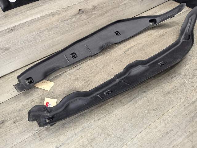 19-24 OEM BMW G05 G07 X5 X7 Left Right Side Fender Seal Protector Cover Trim