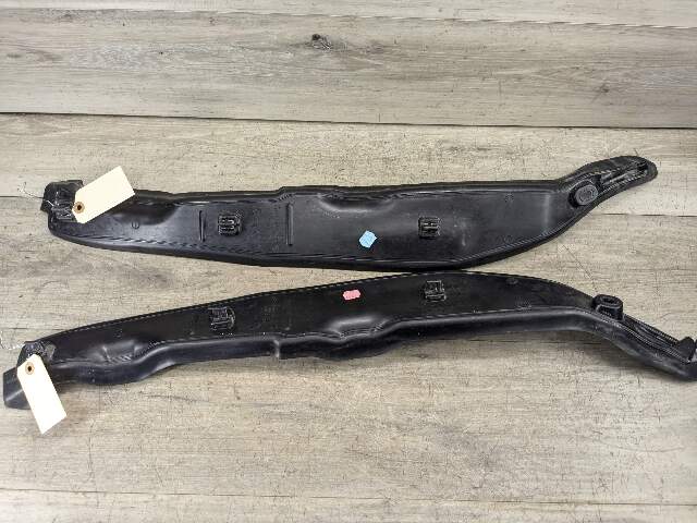 19-24 OEM BMW G05 G07 X5 X7 Left Right Side Fender Seal Protector Cover Trim