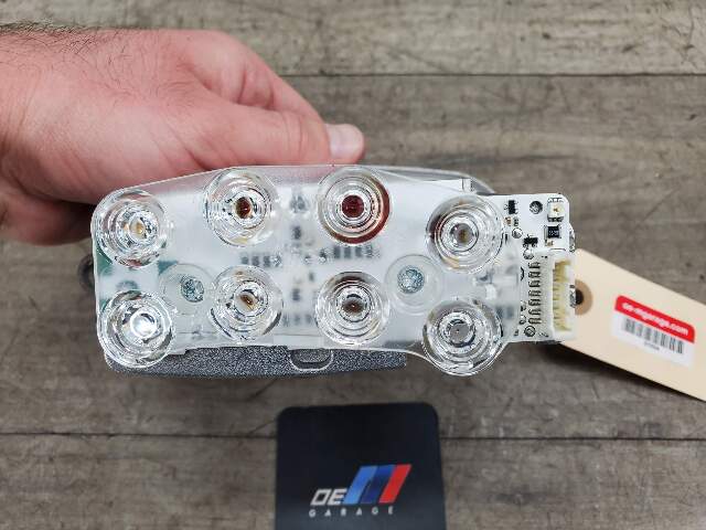 13-15 OEM BMW F01 F02 Right Passenger Headlight Turn Signal Indicator Module LED