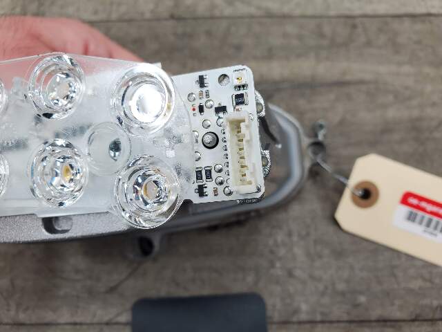 13-15 OEM BMW F01 F02 Right Passenger Headlight Turn Signal Indicator Module LED