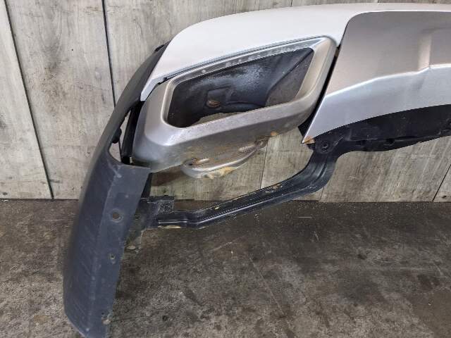 19-23 OEM BMW G05 X5 Rear Bumper Cover Panel w/ Diffuser White 300