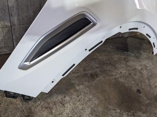19-23 OEM BMW G05 X5 Front Right Passenger Side Fender Panel White 300