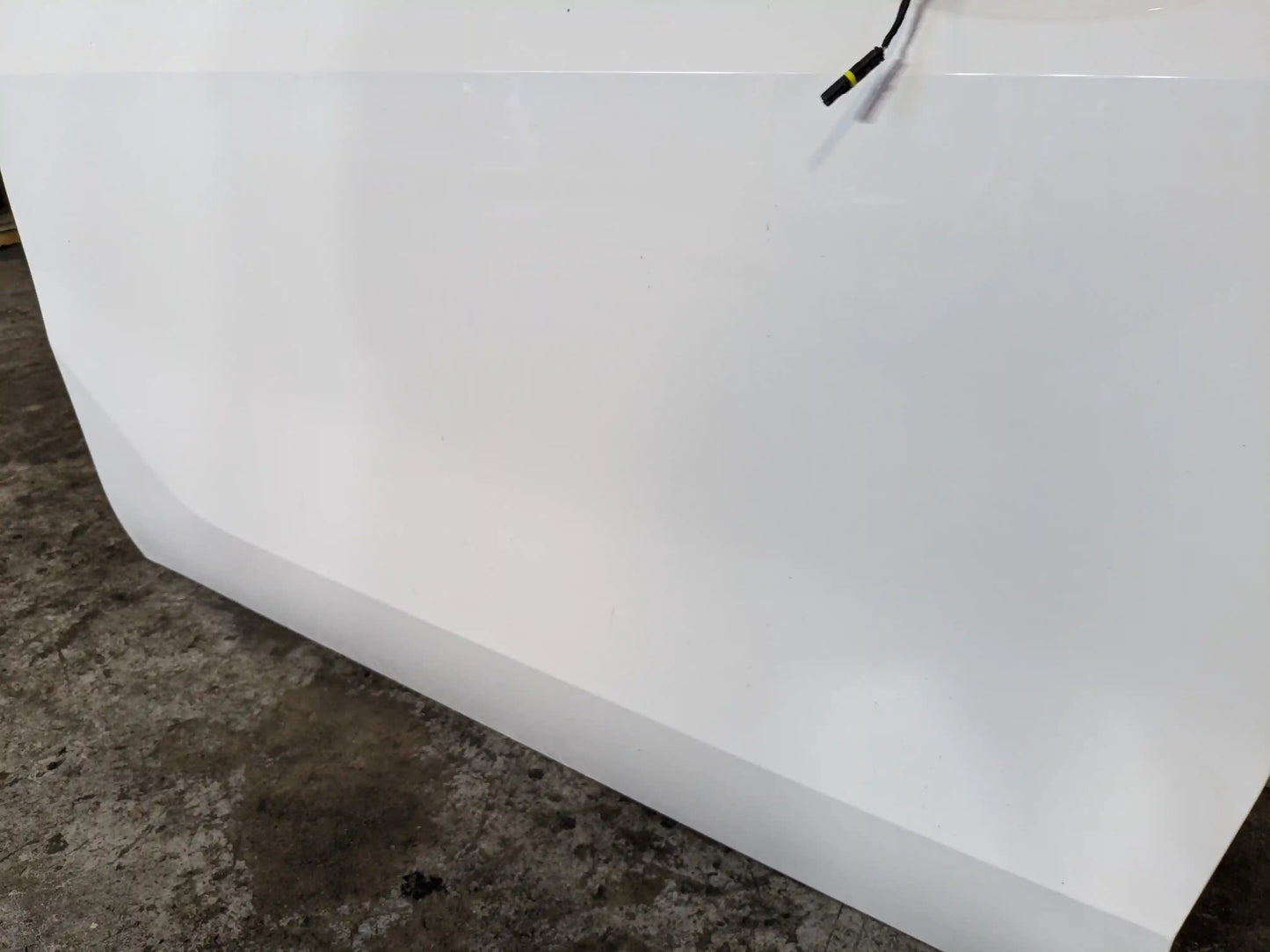 *19-23 OEM BMW G05 X5 Front Left Driver Side Door Shell Panel White 300