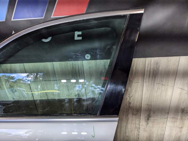 *19-23 OEM BMW G05 X5 Front Left Driver Side Door Shell Panel White 300