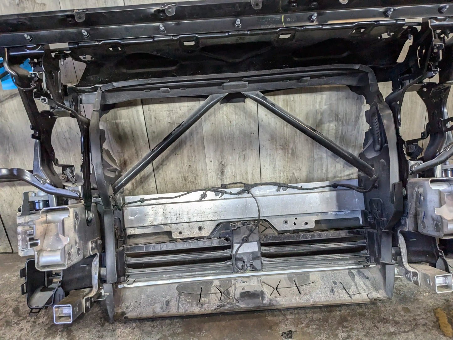 19-25 OEM BMW G05 G06 X5 X6 Front Bumper Radiator Support Frame Reinforcement