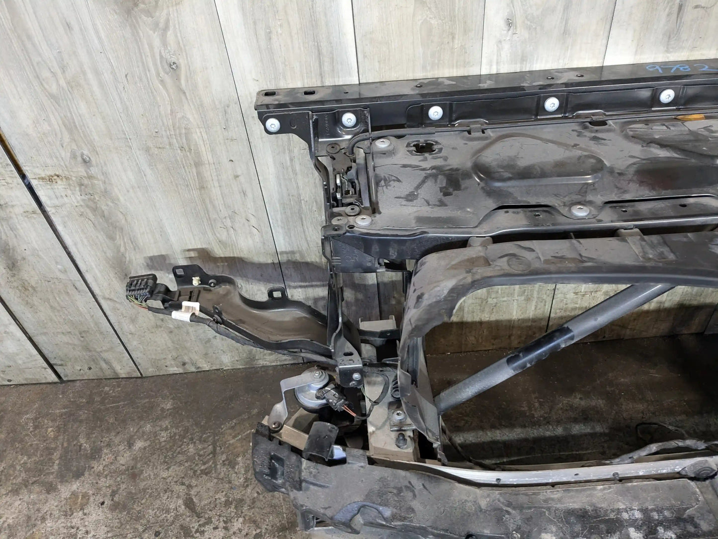 19-25 OEM BMW G05 G06 X5 X6 Front Bumper Radiator Support Frame Reinforcement