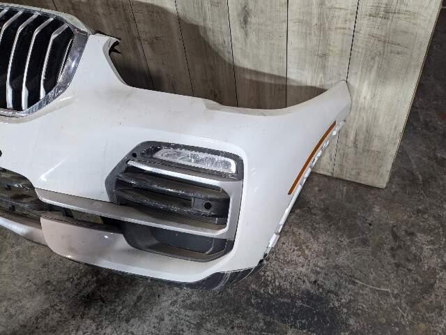 19-23 OEM BMW G05 X5 Front Bumper Cover w/ Griiles & Lower Lights White 300