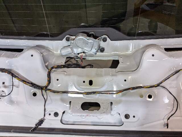 18-23 OEM BMW F39 X2 Rear Liftagte Tailgate Trunk Lid Tail Gate Upper Door White