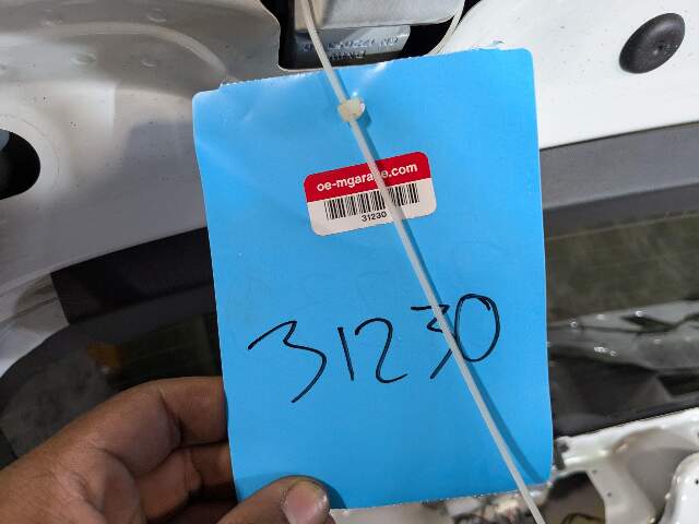 18-23 OEM BMW F39 X2 Rear Liftagte Tailgate Trunk Lid Tail Gate Upper Door White