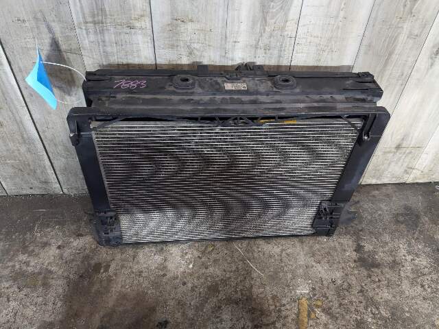 OEM BMW F02 F06 F12 F13 640 740 Cooling Radiator Condensor Fan Shroud SET N55