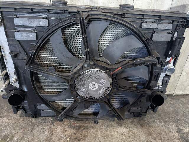 OEM BMW F02 F06 F12 F13 640 740 Cooling Radiator Condensor Fan Shroud SET N55