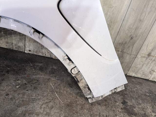 14-18 OEM BMW F15 X5 Front Left Driver Side Fender Panel White 300