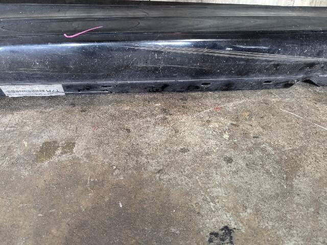 *08-13 OEM BMW E88 E82 128 135 M Sport Left Driver Side Skirt Rocker Panel Black