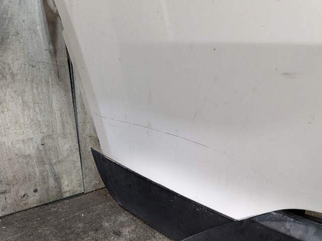 *NOTE* 14-18 OEM BMW F15 X5 Rear Bumper Cover Panel Assembly White 300