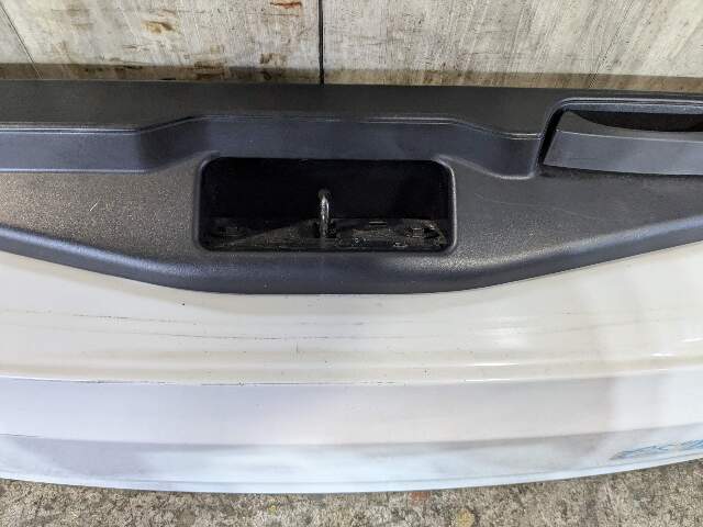 *07-13 OEM BMW E70 X5 X5M Rear Lower Trunk Tailgate Door Panel Deck Lid