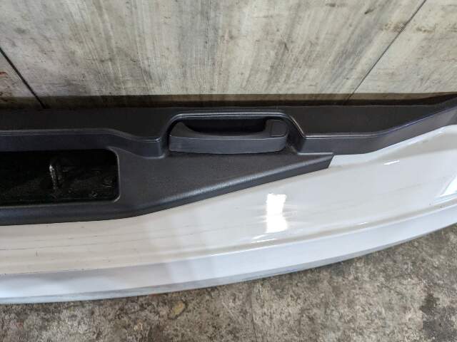 *07-13 OEM BMW E70 X5 X5M Rear Lower Trunk Tailgate Door Panel Deck Lid