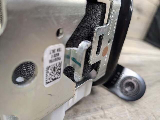 19-23 OEM BMW F95 G05 X5 X5M Rear Right Passenger Seatbelt Seat Belt Retractor